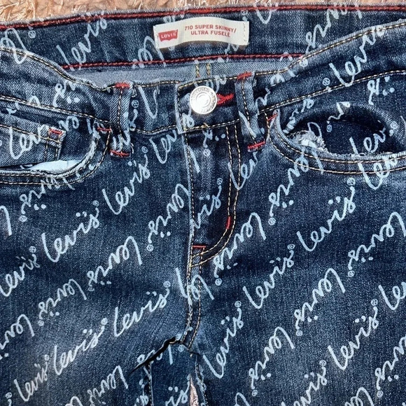 🎉HP🎉 Levi’s Kids monogram Super  Skinny logo wash girls jeans Sz 7 - Picture 6 of 17